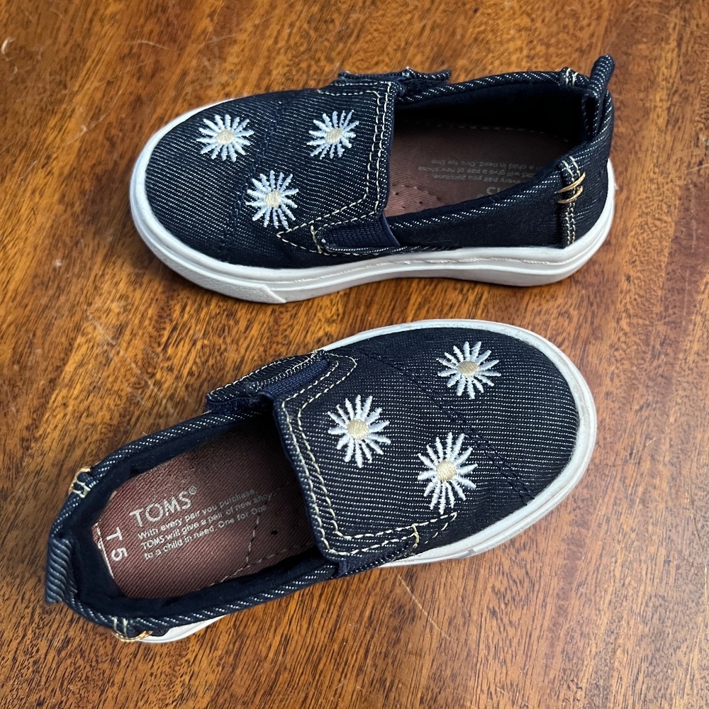 TOMS Tiny Alpargata Slip-On Sneakers